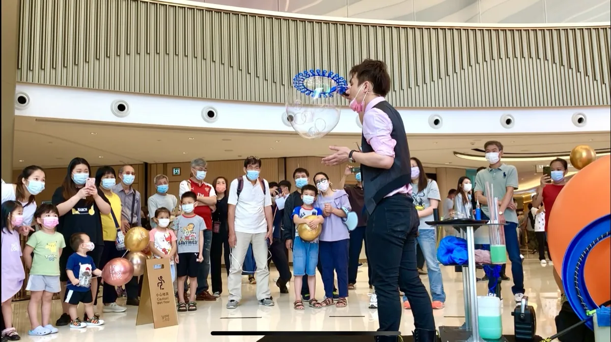 泡泡表演演出照 3