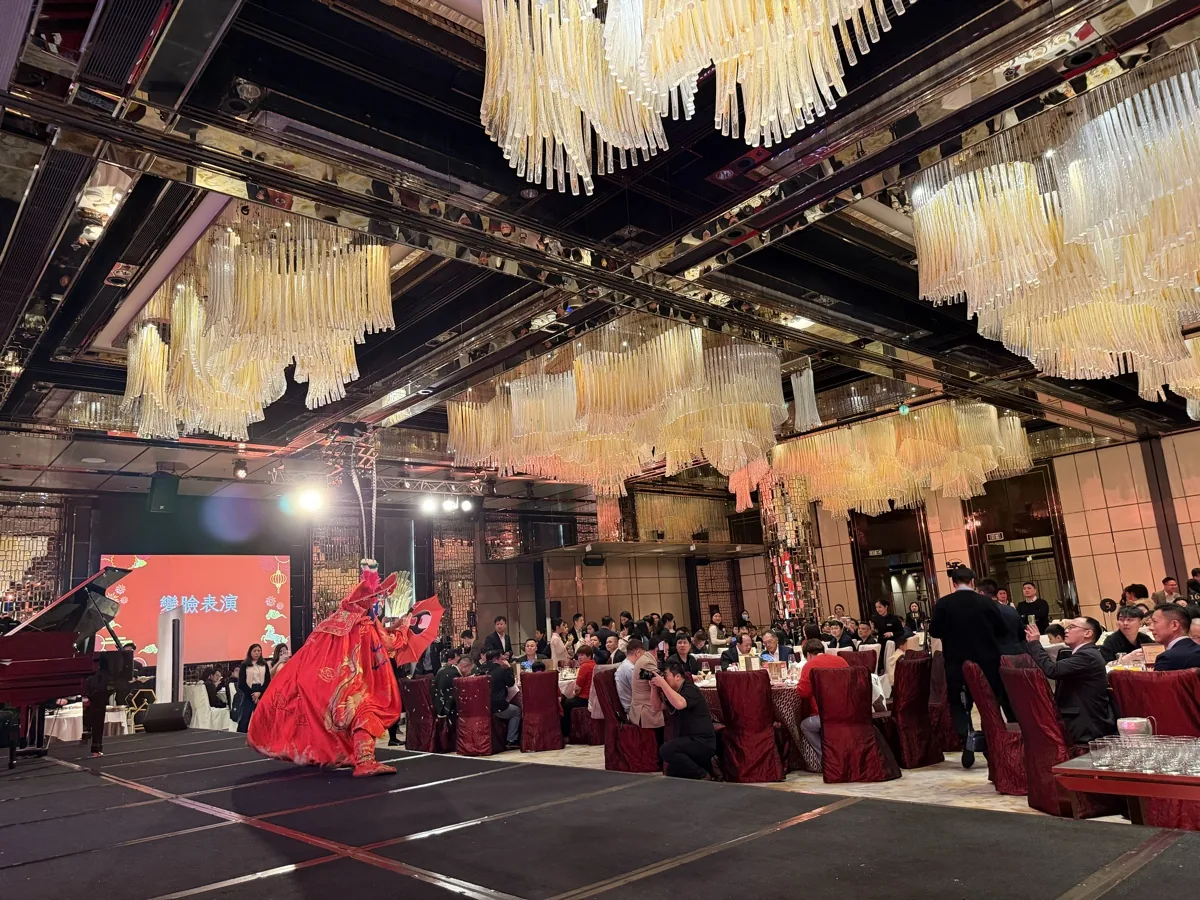 變臉演出照 2
