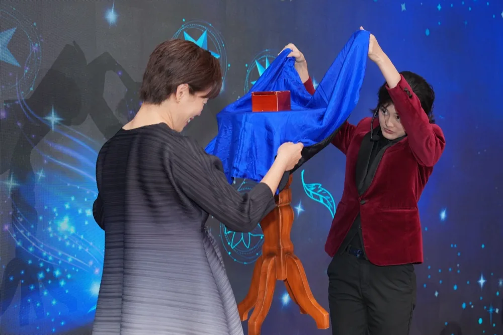 Jane Kong 香港魔術師演出相集 17